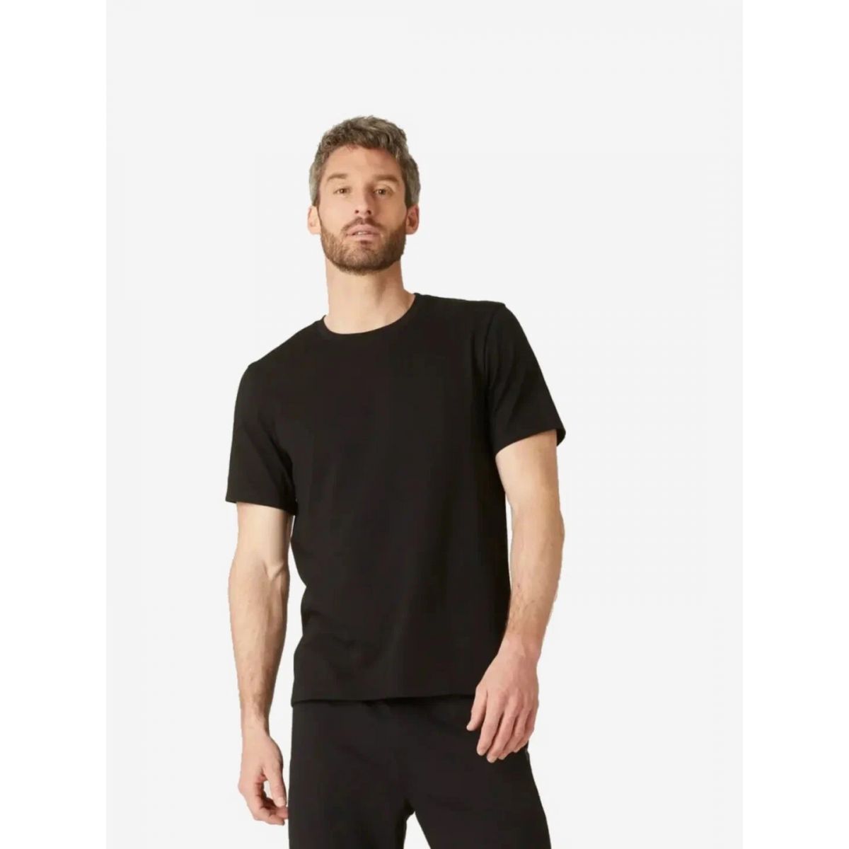 Футболка черная, однотонная, Regular Fit Футболка черная, однотонная, Regular Fit