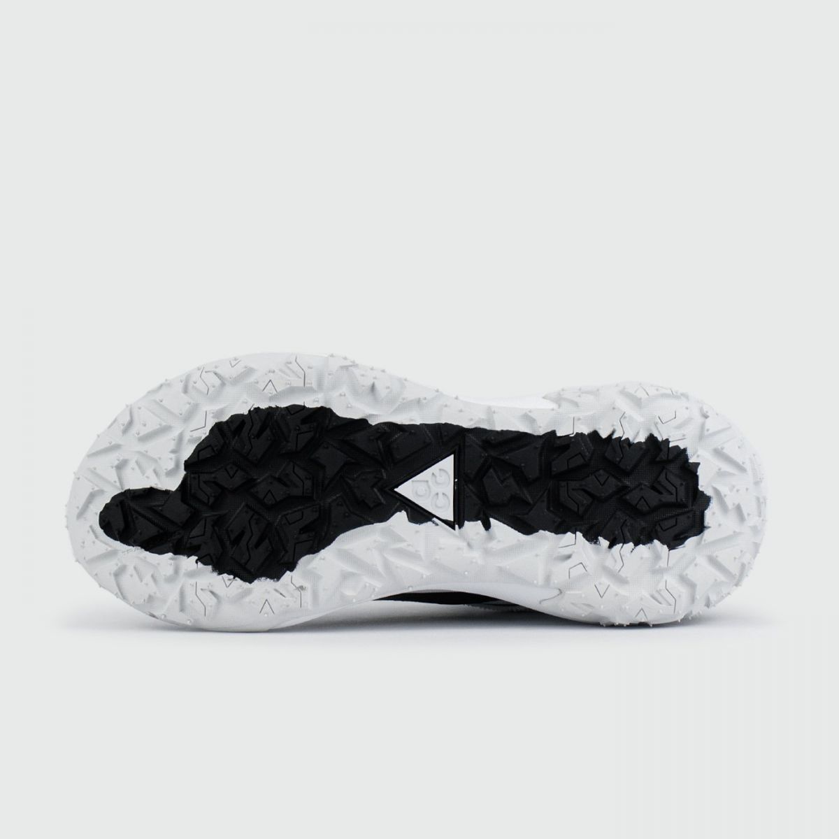 Кроссовки Nike ACG Mountain Fly 2 Low Plus Кроссовки Nike ACG Mountain Fly 2 Low Plus